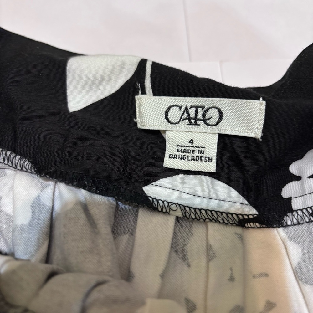 ❤️Cato Black and White Floral Mini Skirt - Picture 4 of 8